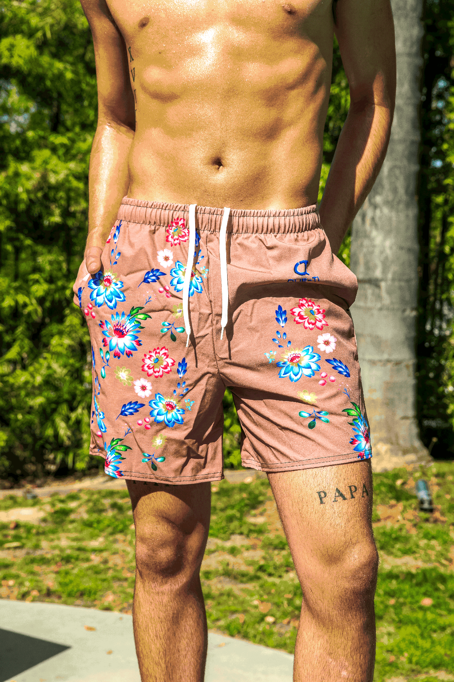 Que-Ti in Flower print